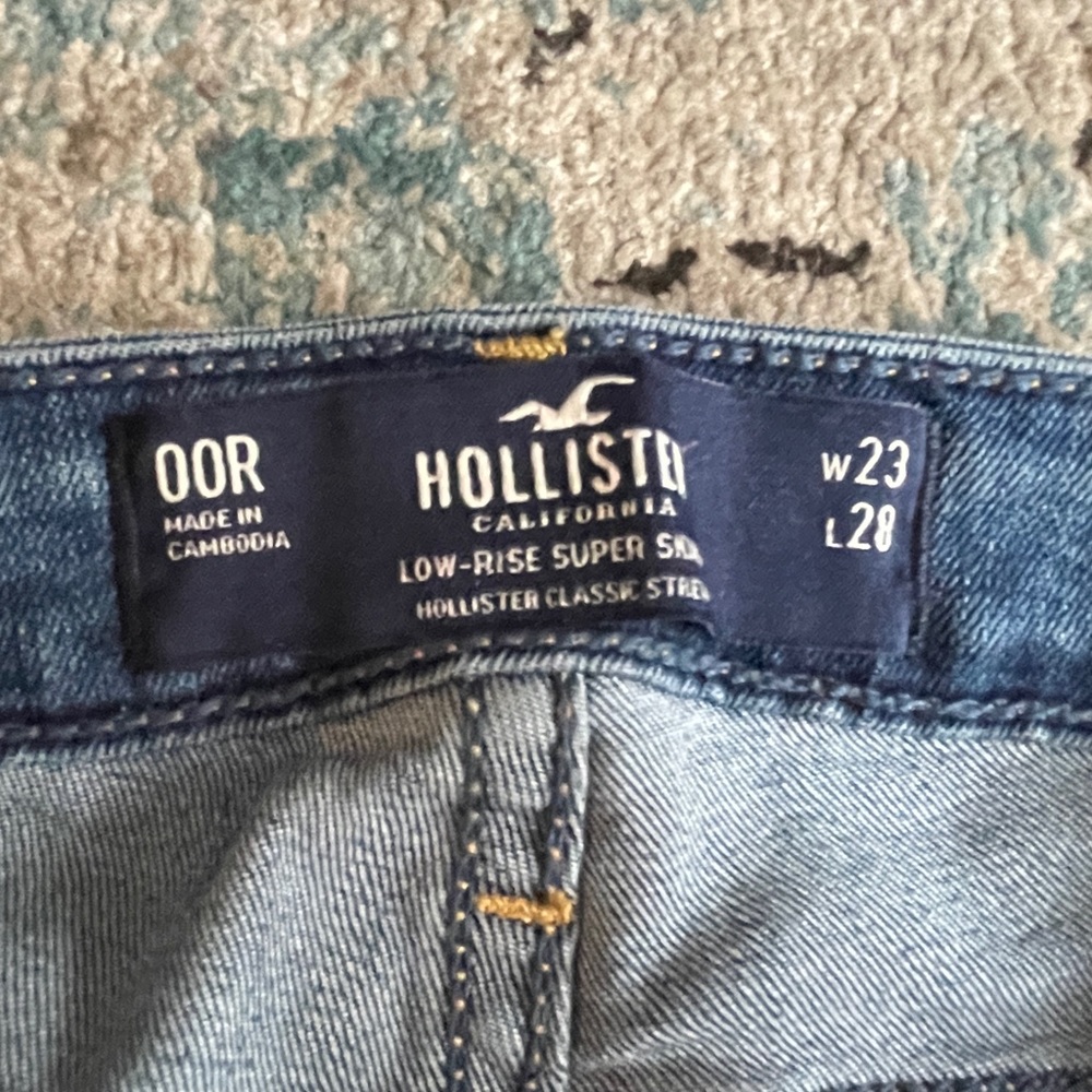 Hollister Low-Rise Super Skinny